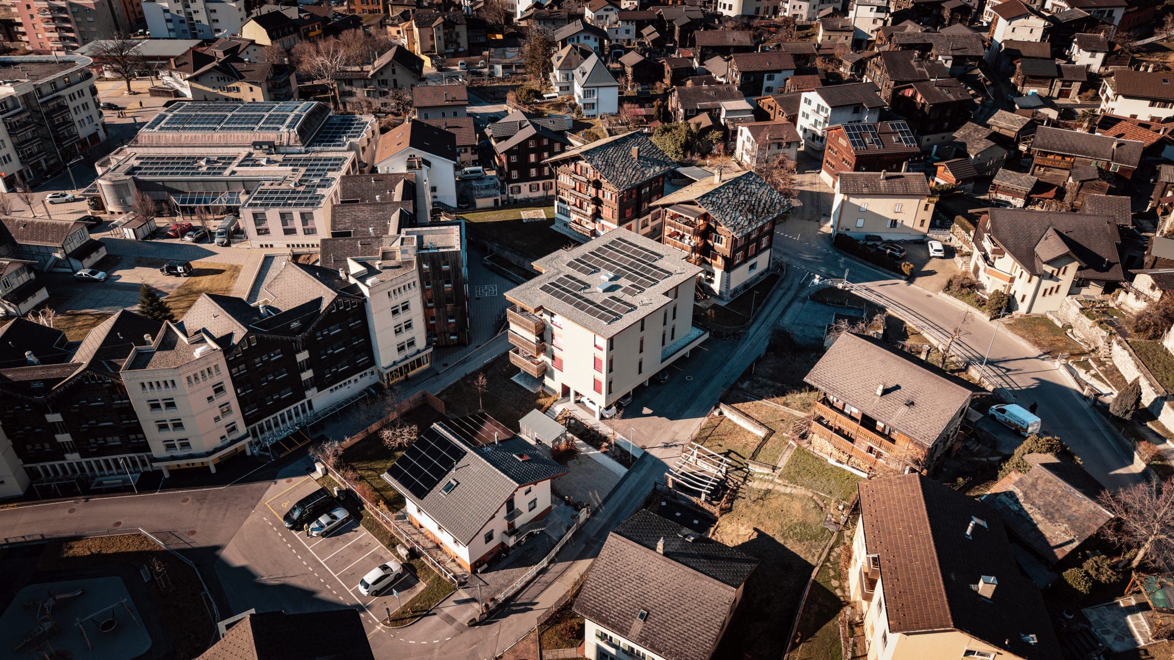 Gundi & Partner AG 13